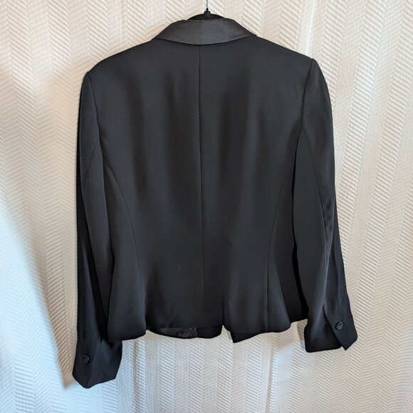 Olsen Europe Tuxedo Blazer Satin Lapel & Buttons Size 8 Tailored Classic - Picture 4 of 11